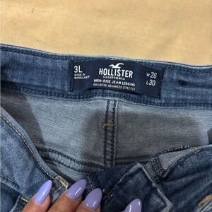 Hollister Women's Denim High-Rise Jeans